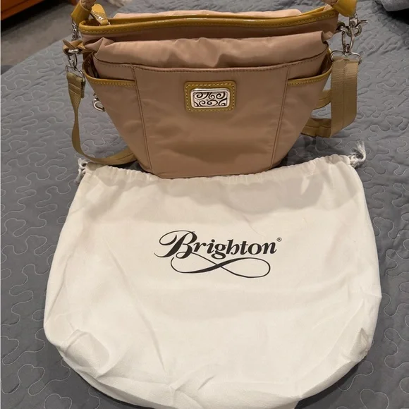 Brighton Tan Nylon Crossbody Shoulder Bag 🤎✨ w/ Dust Bag & Heart Charm - Picture 6 of 10